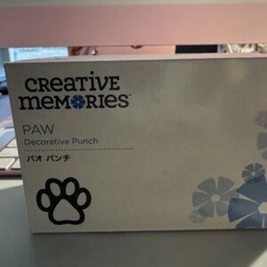 Creative Memories Paw Punch Hard to Find NIB